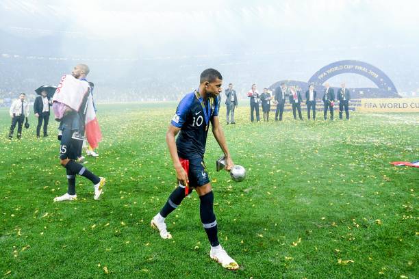 赛道上发挥 赛道上发挥