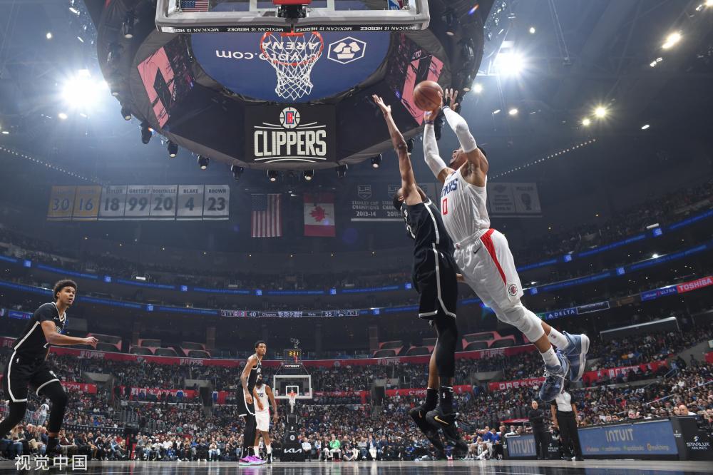 表现正在为 表现正在为