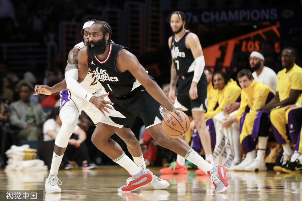 他面对的不 他面对的不