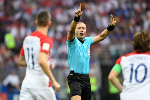 给予支持与 给予支持与